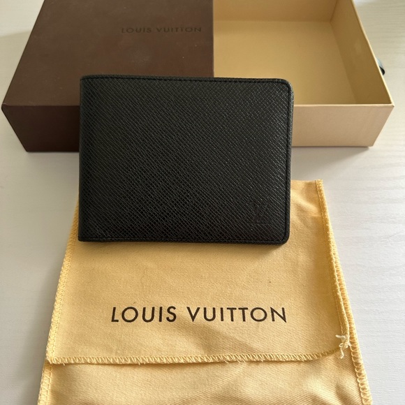 Louis Vuitton Multiple Wallet - Picture 2 of 2